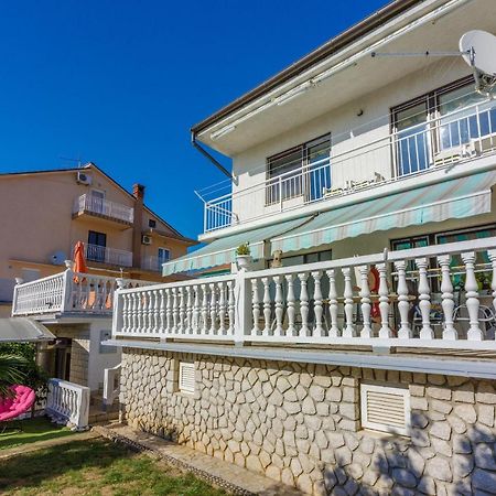 Apartments Budzyn Нови-Винодолски Экстерьер фото